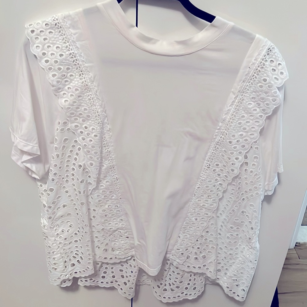 Sea Ruffle Lace Eyelet-Trim T-Shirt